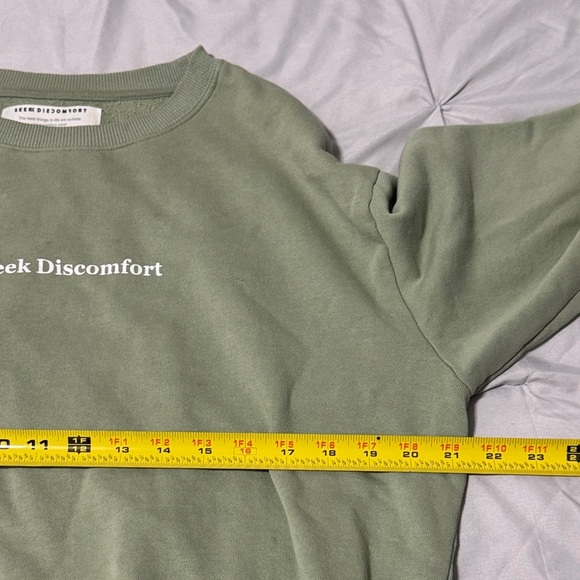 Seek Discomfort Women’s S Sage Green Crewneck Sweatshirt Organic Cotton Pullover - Picture 4 of 10